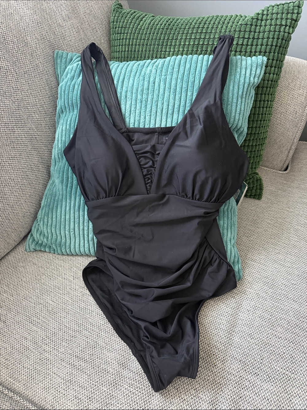 32 Degrees Black V-Neck One-Piece Swimsuit, XL new with tags